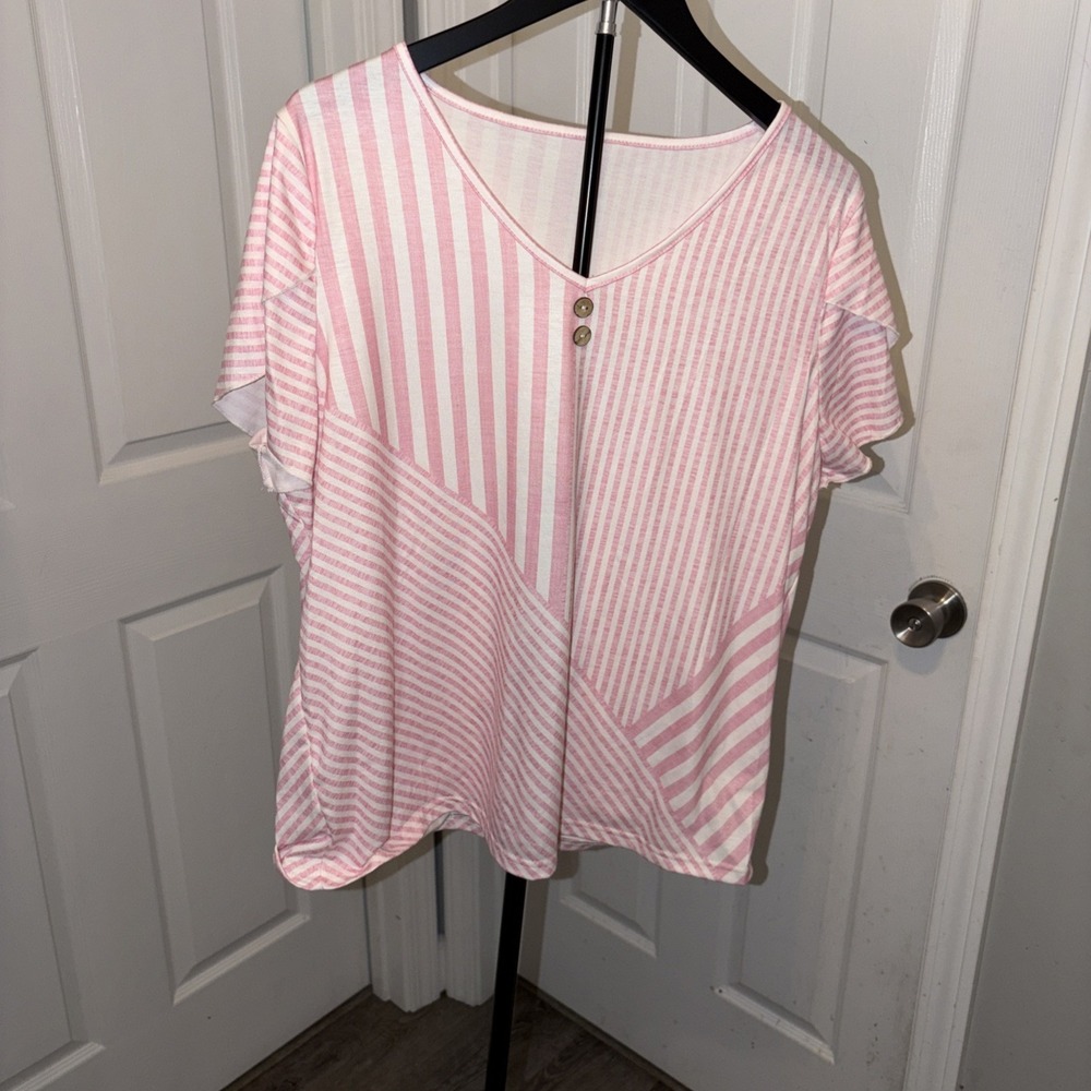 Women's Pink White striped shirt XL Modern Feminine Daily Wear Spring/Summer EUC